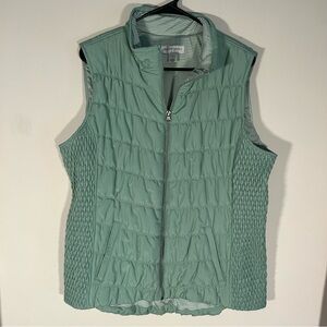Christopher and Banks women’s size XL vest. Green, warm, like new.